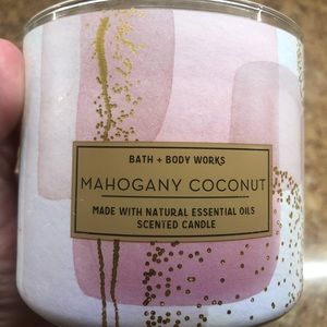 Bath & Body Works Mahogany Coconut Candle NWT